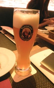 表参道ヒルズに新たなビアスポット「ドイチェ・ドイチェ」がオープン