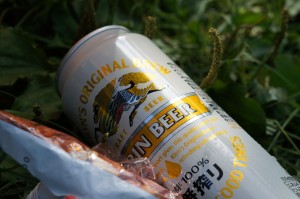 山小屋でビール