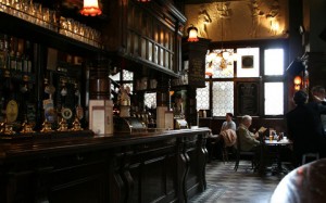 本当に必要？日本人の為の「ロンドン・パブ・エール・ガイド」