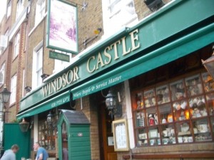 ロンドンパブガイド:The Windsor Castle