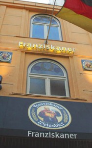 10/14「フランツィスカーナー　バー＆グリル　御茶ノ水店」でオクトーバーフェストビア飲み放題