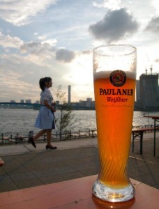 日経トレンディネット、「“ビール離れ”なのに「ビールフェス」が大盛況なのはなぜ？」