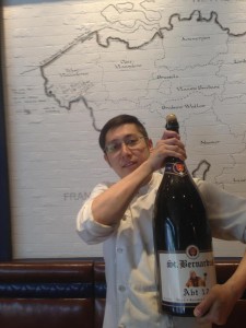 5/6、「ブラッスリー セント・ベルナルデュス食事会」開催