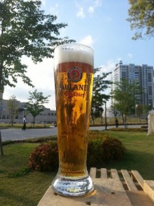 お台場、横浜、神戸で飲める「パウラーナー」の「セント・トーマス」(ボック)、1日600リットル限定。会場に急げ！