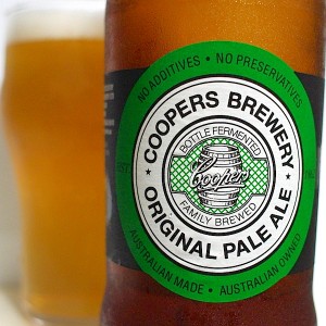 瓶内二次発酵のオーストラリアビール「クーパーズ オリジナルペールエール」―ビアレポート（30）