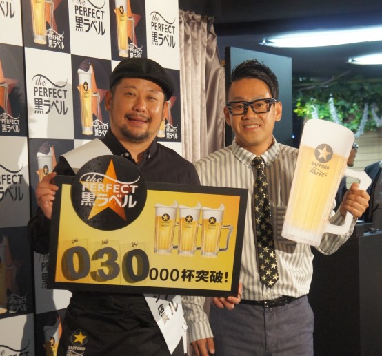 30,000杯突破！パーフェクト黒ラベルビアガーデン 大好評営業中。