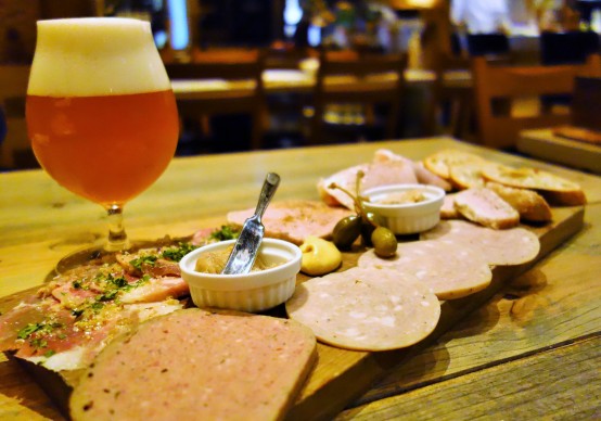 うちの逸品いかがですか？　8軒目　【WINE＆Belgian Beer　Hemelミヤマス編】