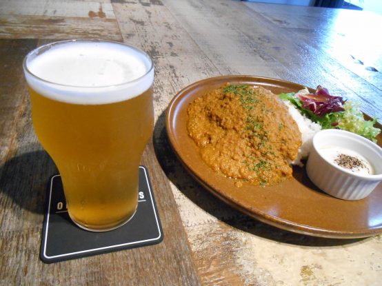 カレーをつまみにビールが飲みたいっ！【（4）川崎　ON THE MARKSで麦酒カレー】