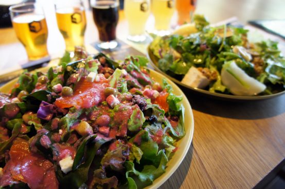 【6/4まで！】ボリューム満点サラダxクラフトビールのペアリング体験！今しか飲めない限定ビールも
