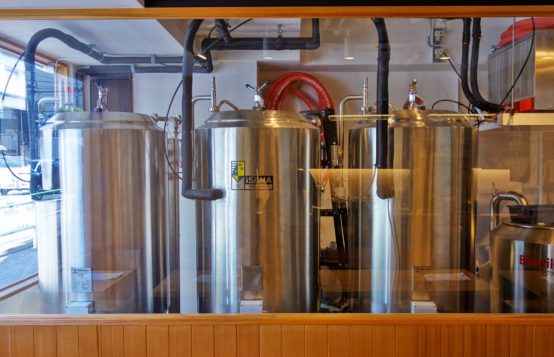苦い飲み物が生みだすFactory & Laboratoryの場【ブルワリーレポート ISANA BREWING編】