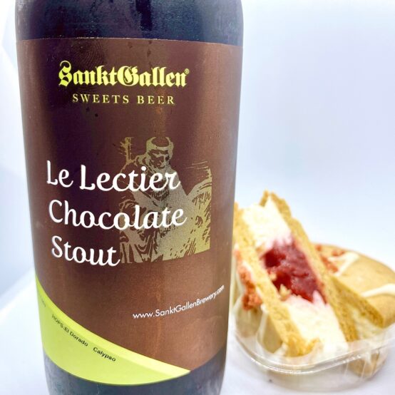 【コンビニペアリング】「ル レクチェ チョコレートスタウト」に「レアチーズサンド」はいかが？