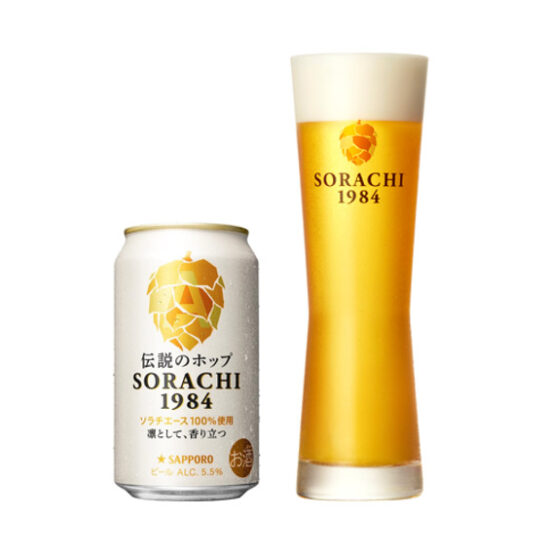 SORACHI1984の缶ビールとグラス