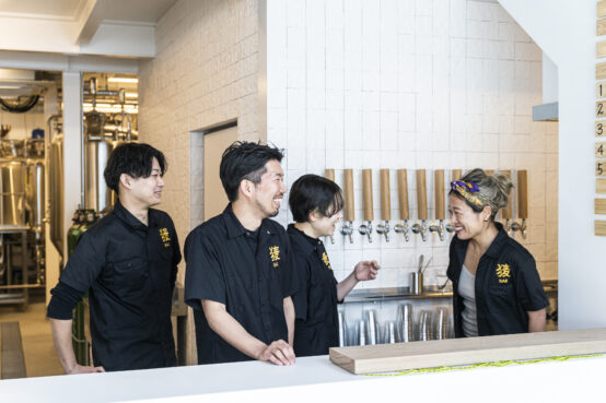 伝統や流行は気にしない。「BAK」はおもしろいビールやおもてなしで目の前の人を全力で楽しませる