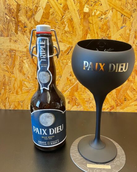 【秋の味覚の王者と愉しむ】スーパーブルームーンを記念した特別醸造のベルギービール ― ペデュー・ブルームーン2023を飲んでみた ― ＜前編＞