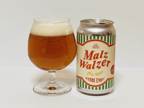Far Yeast Malz Walzerというヴィエナスタイルの缶ビールとグラス