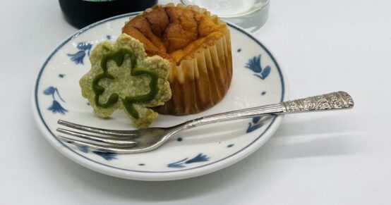 【季節のお菓子とビールで愉しむ】3月　アイリッシュスフレチーズケーキ