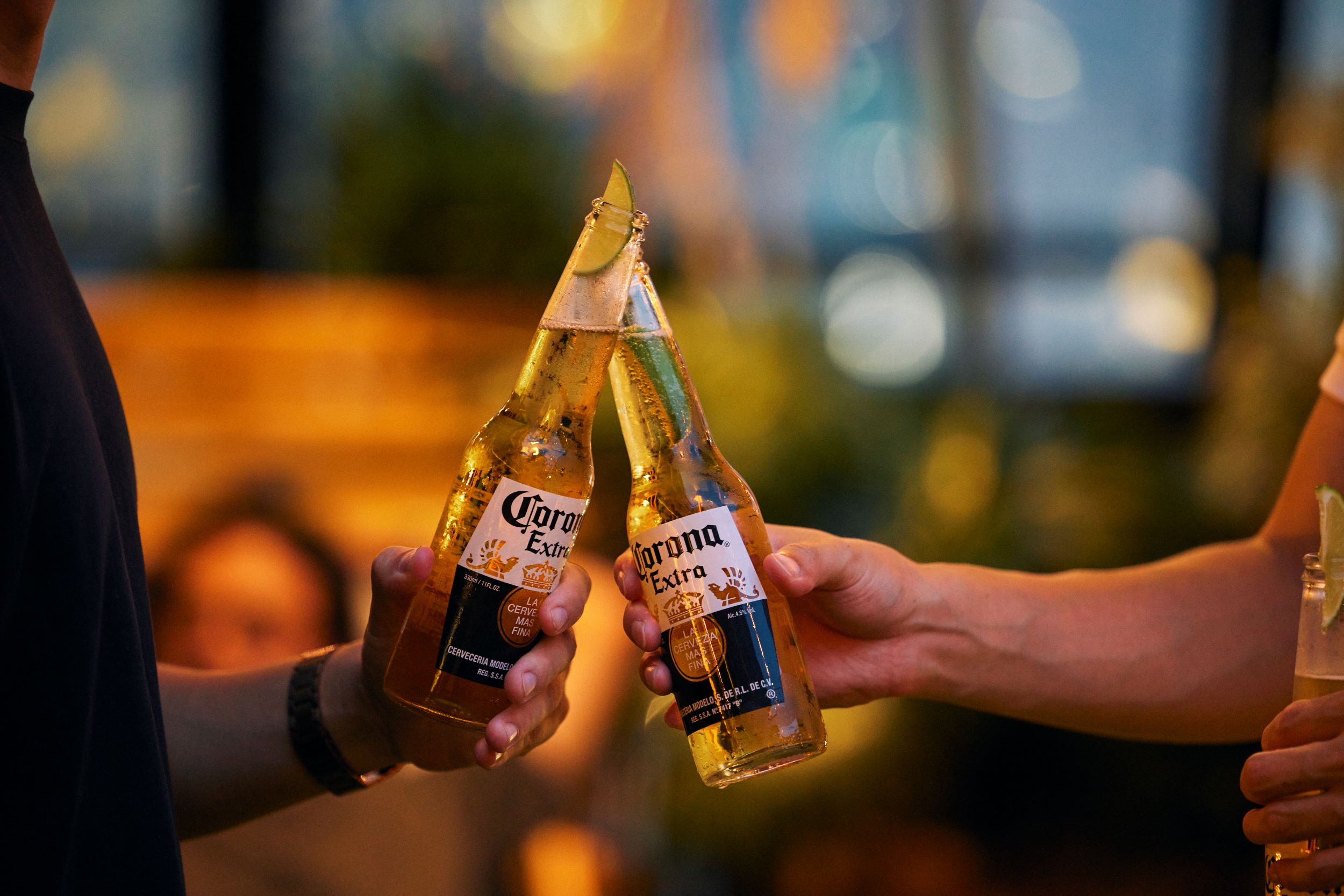 FOR EVERY GOLDEN MOMENT」開催中！ 真夏の銀座で「コロナビール