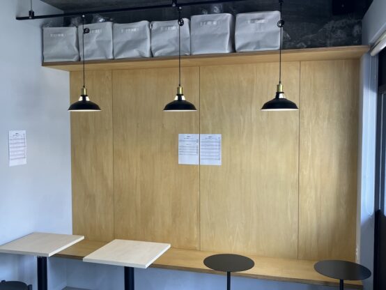 店内テーブル席