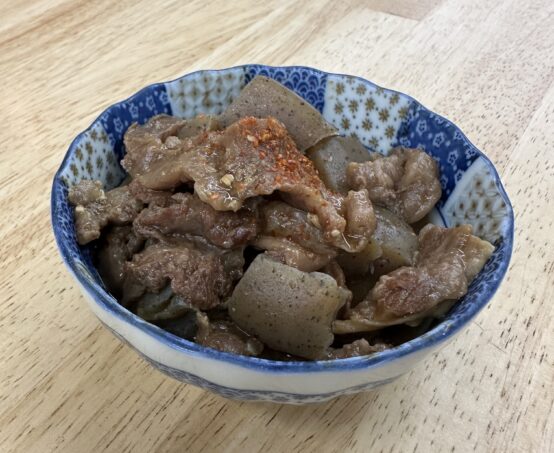 5代目代表のお母様がつくる大阪名物・どてやき
